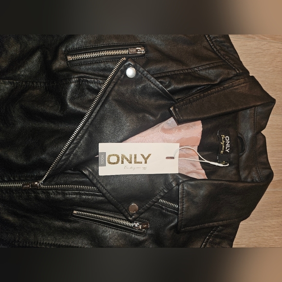 ONLY FAUX LEATHER JACKET - Picture 4 of 7